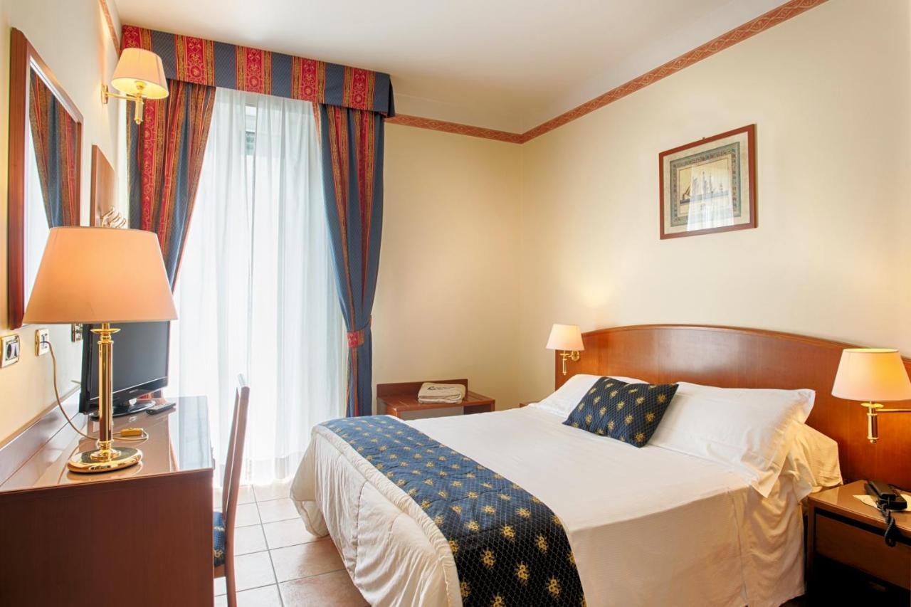 Hotel Agostini Μπελάρια-Ιτζέα Μαρίνα Εξωτερικό φωτογραφία