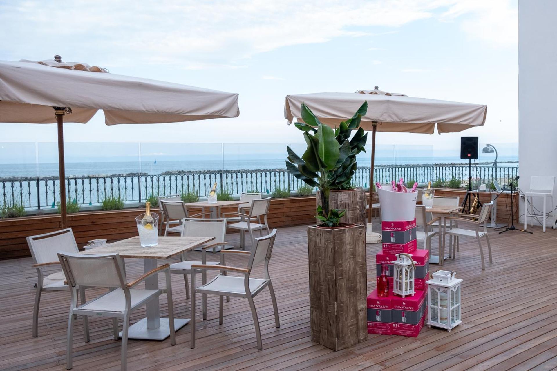 Hotel Agostini Μπελάρια-Ιτζέα Μαρίνα Εξωτερικό φωτογραφία