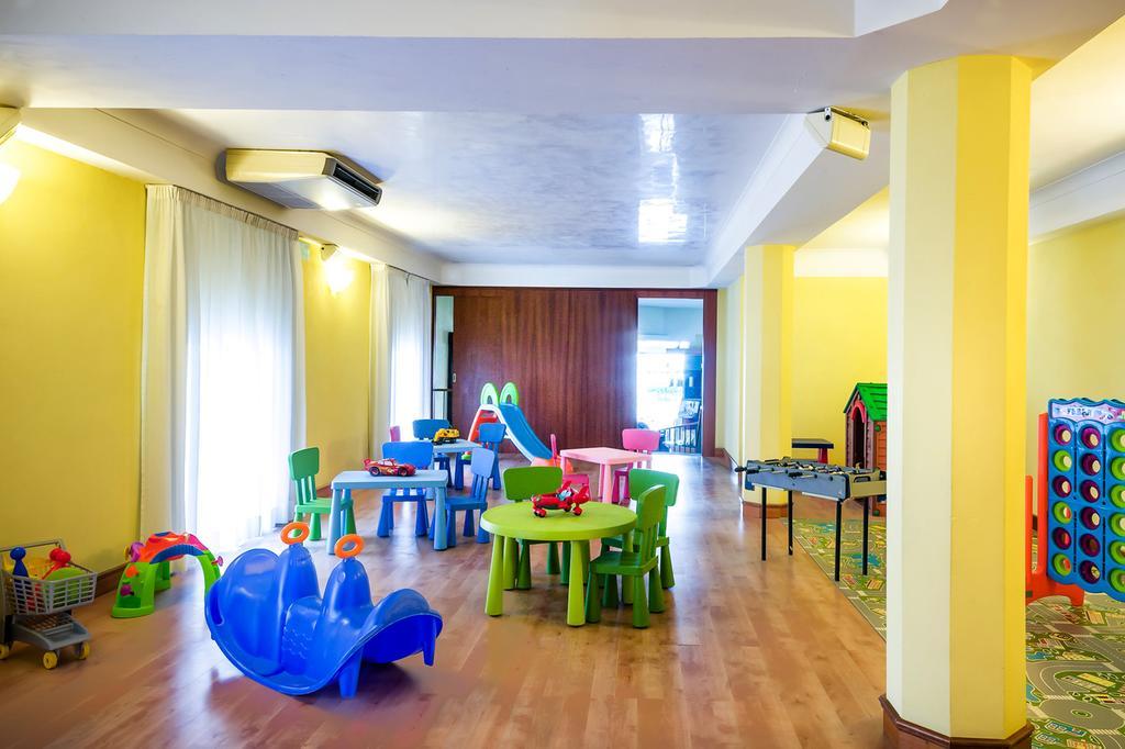 Hotel Agostini Μπελάρια-Ιτζέα Μαρίνα Εξωτερικό φωτογραφία